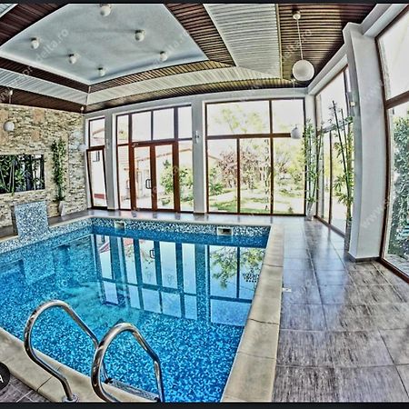 Steaua Apelor Family Resort Nufaru Екстериор снимка