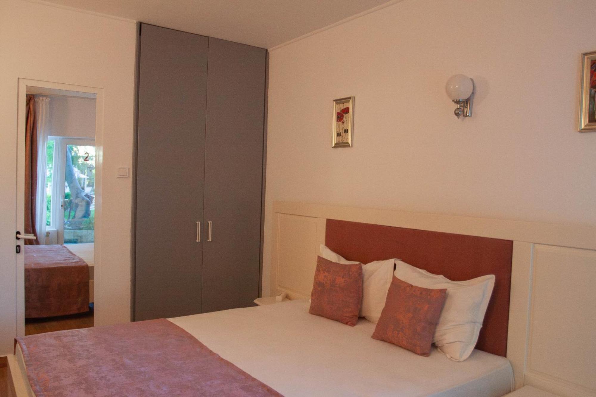 Steaua Apelor Family Resort Nufaru Екстериор снимка