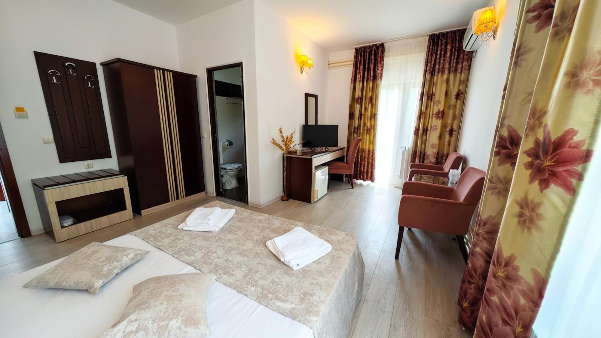 Steaua Apelor Family Resort Nufaru Екстериор снимка