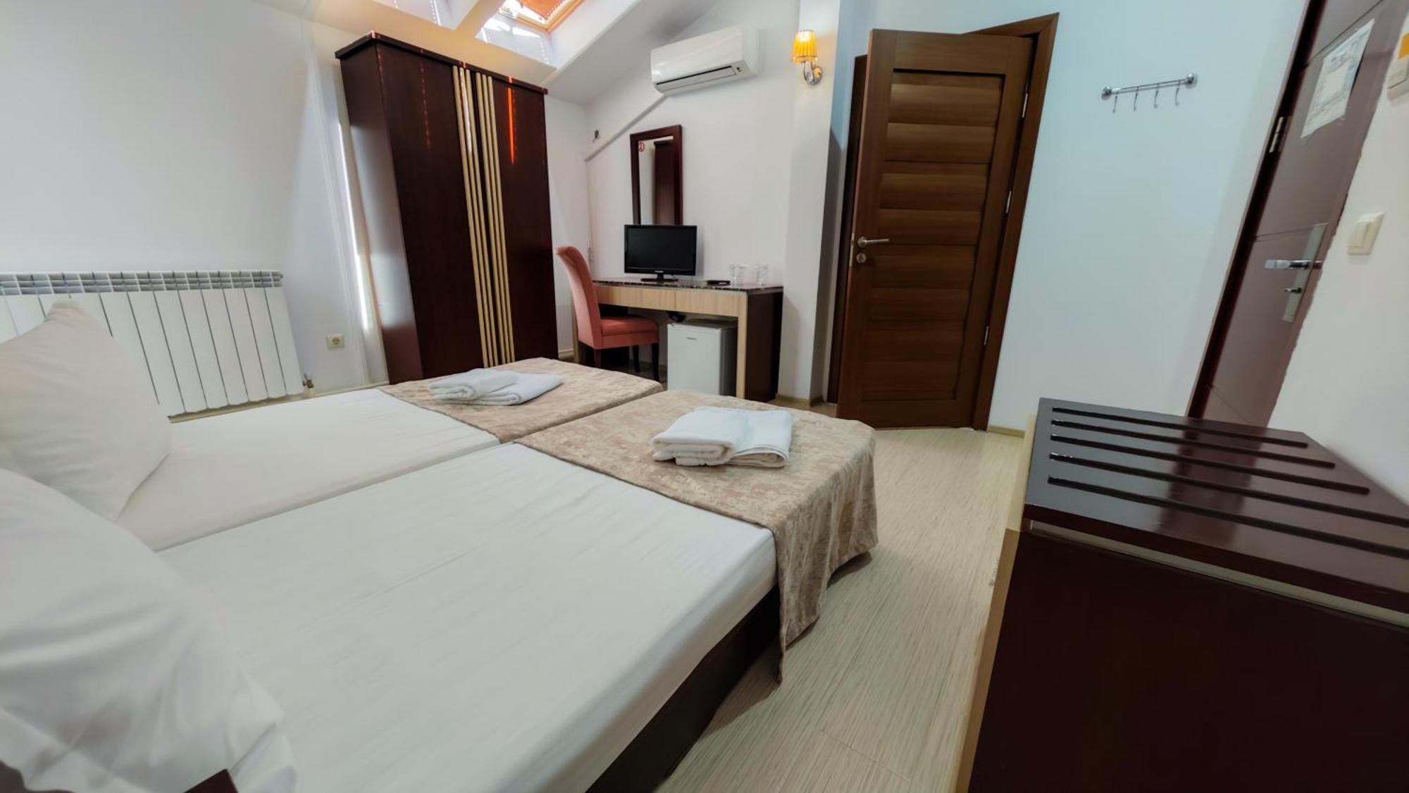 Steaua Apelor Family Resort Nufaru Екстериор снимка