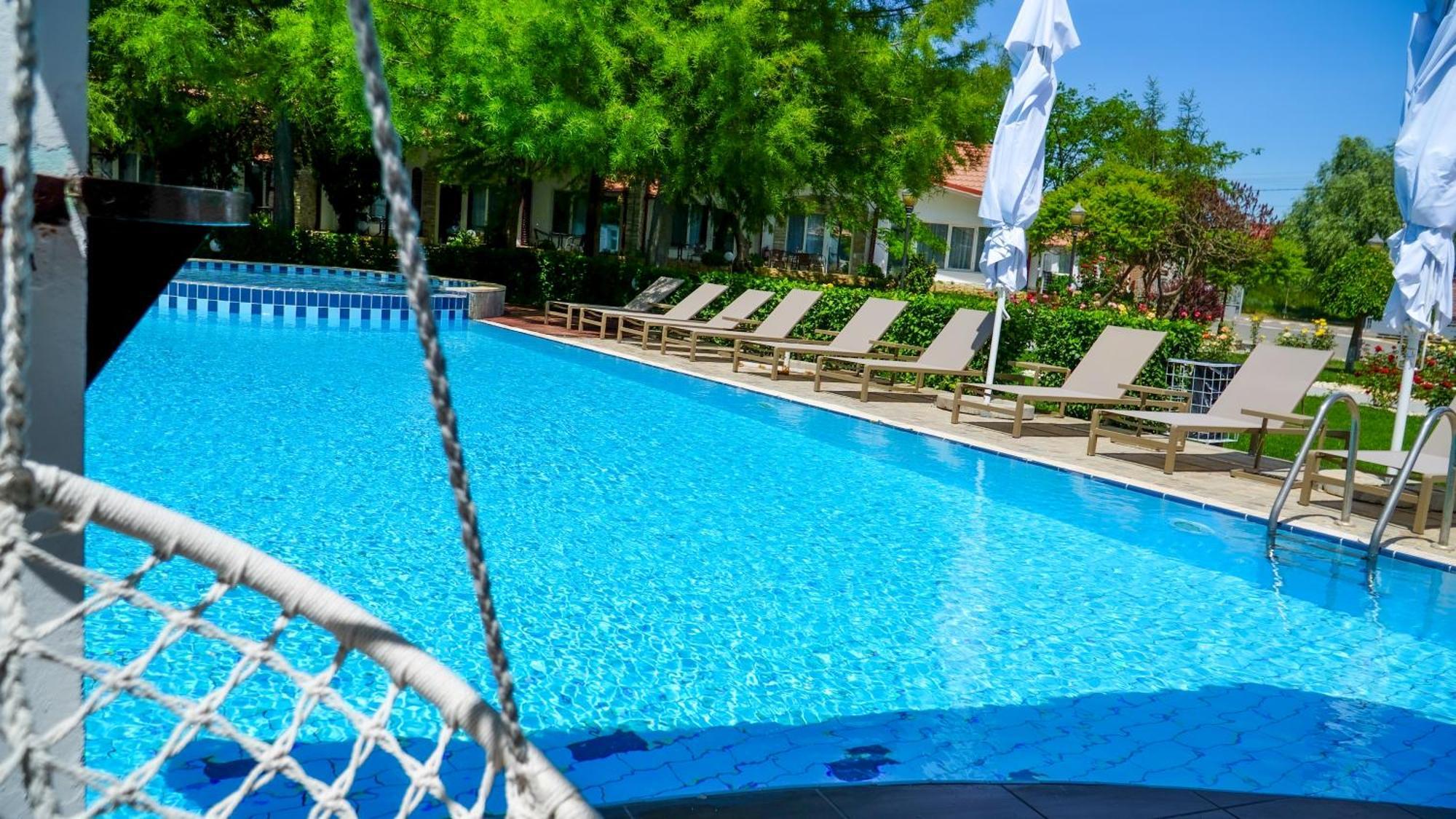 Steaua Apelor Family Resort Nufaru Екстериор снимка