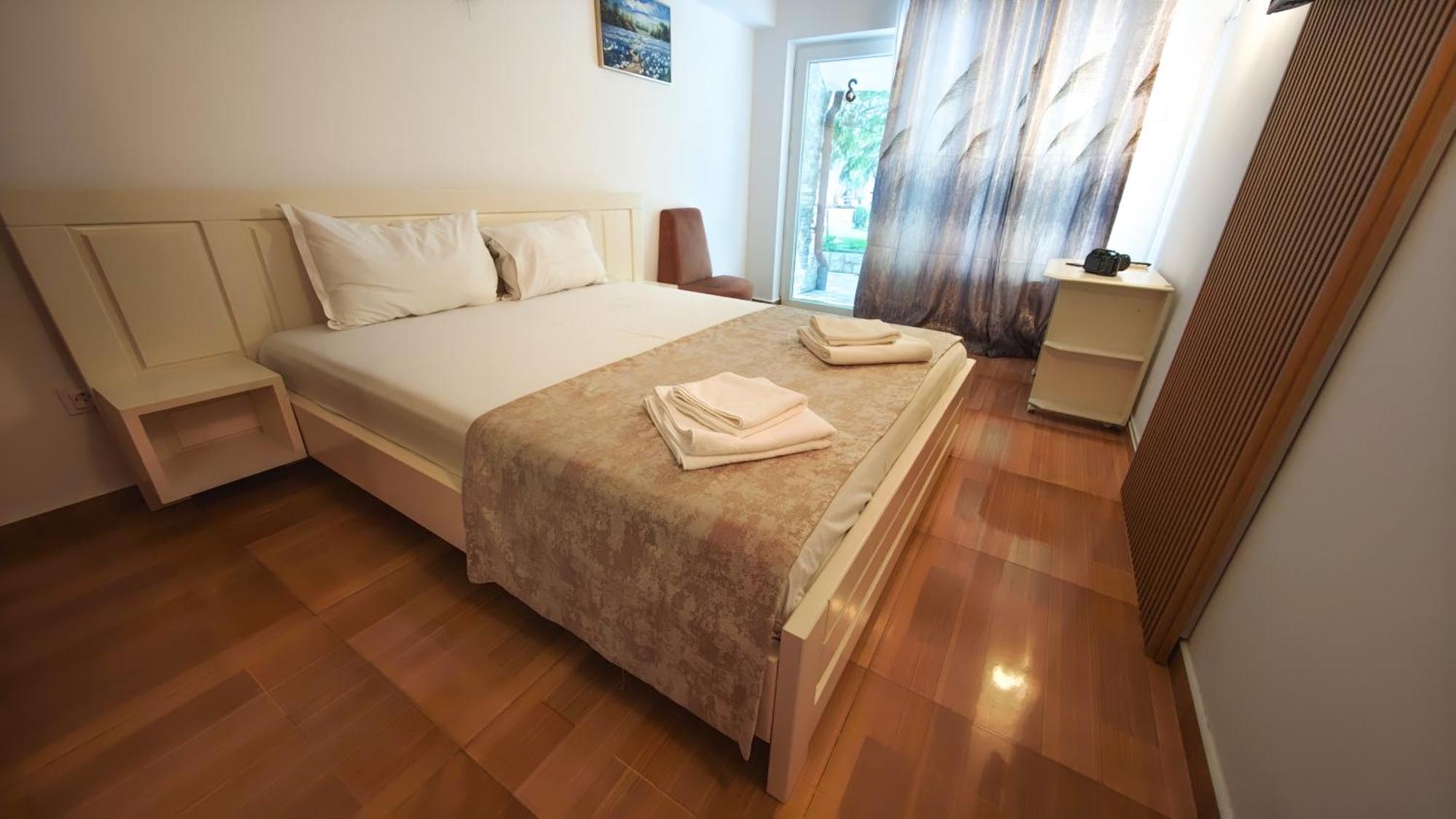 Steaua Apelor Family Resort Nufaru Екстериор снимка