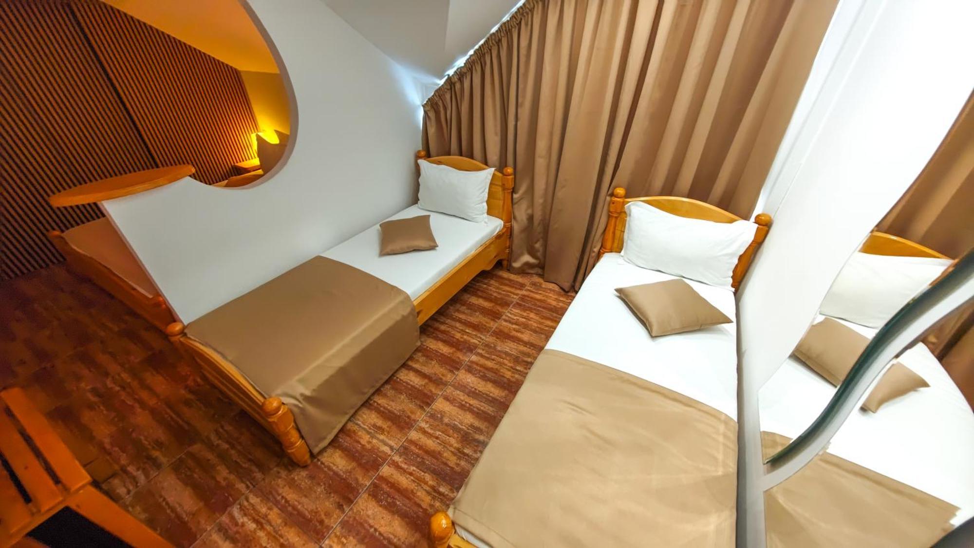 Steaua Apelor Family Resort Nufaru Екстериор снимка